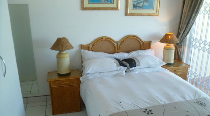 Bronze Bay 22
