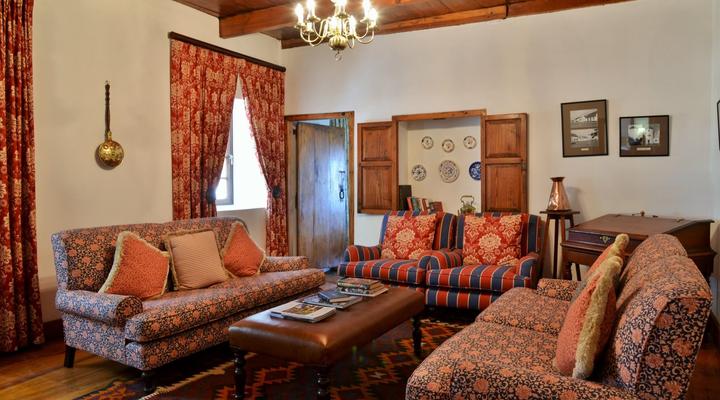 De Hoop Collection - Manor House