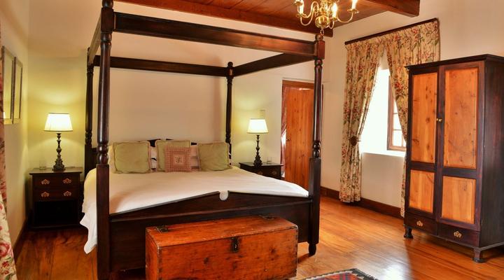 De Hoop Collection - Manor House