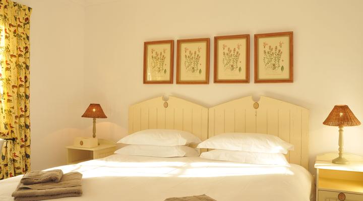 De Hoop Collection - Village Cottages