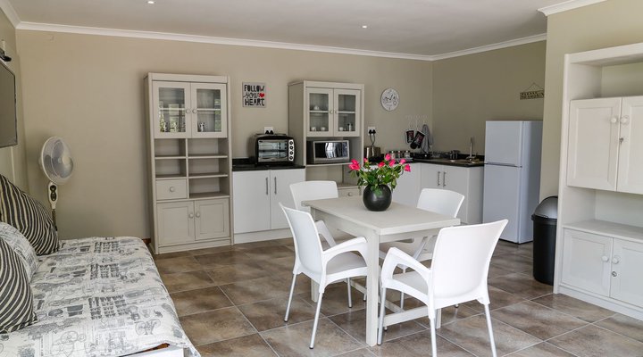 Steppingstones Garden Cottage