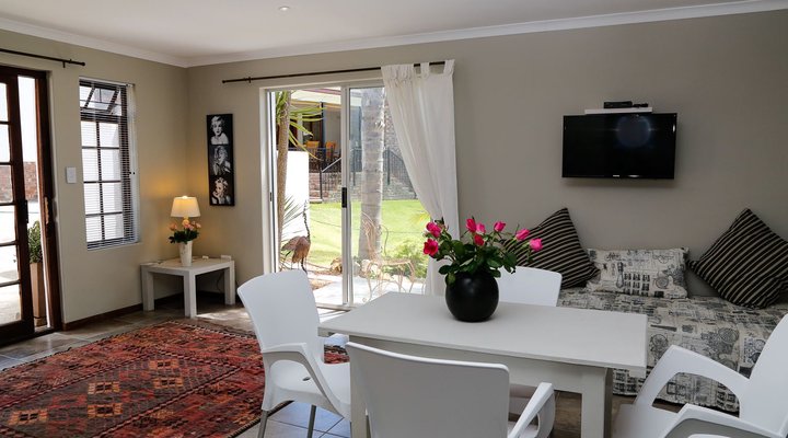 Steppingstones Garden Cottage