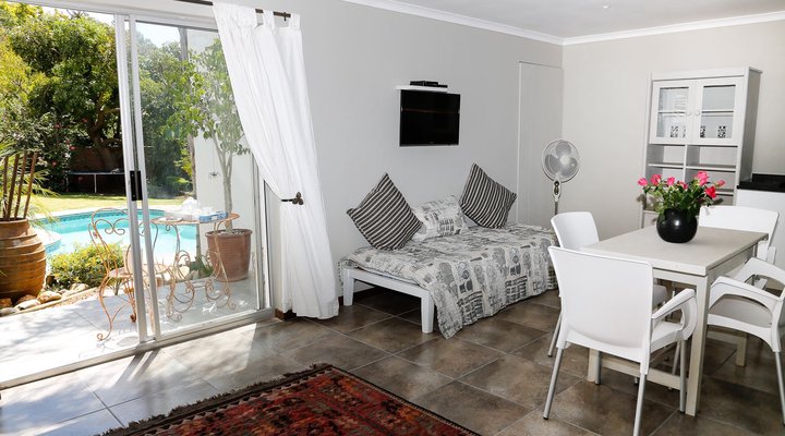 Steppingstones Garden Cottage