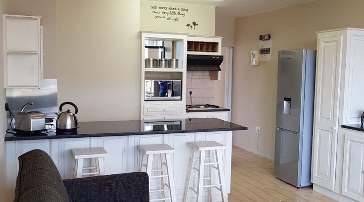 Silver Lining Beach Apartment