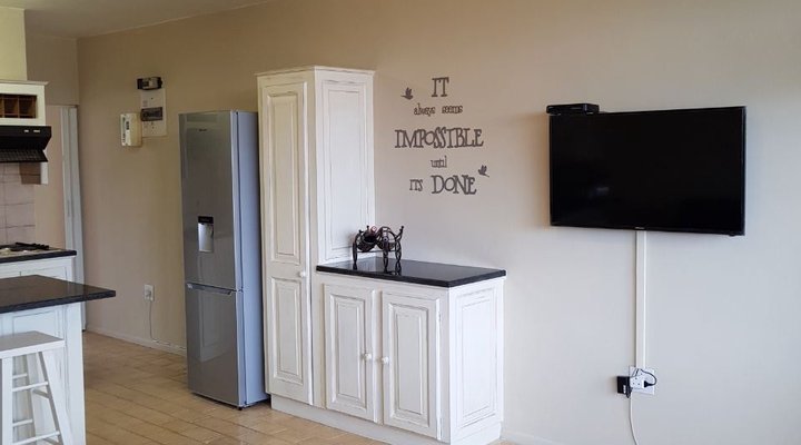 Silver Lining Beach Apartment