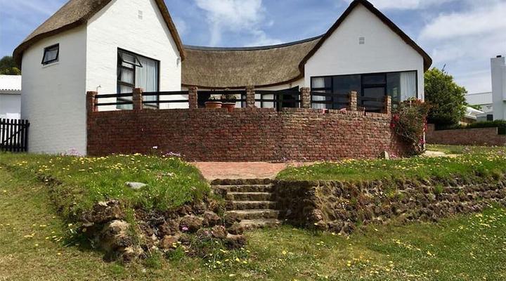 Stilbaai Family Holiday Home