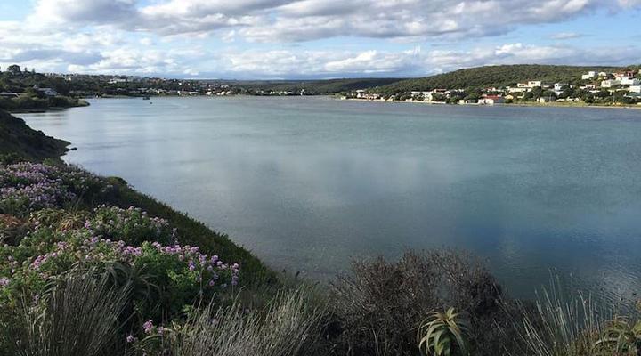 Stilbaai Family Holiday Home