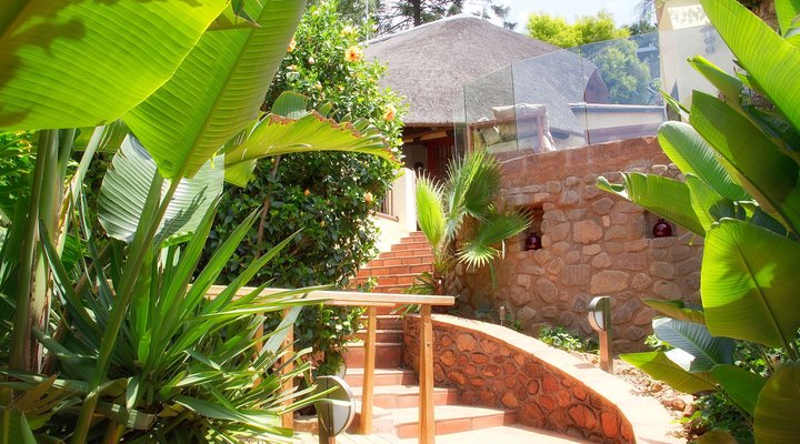 La Lavende Waterfront Villa 