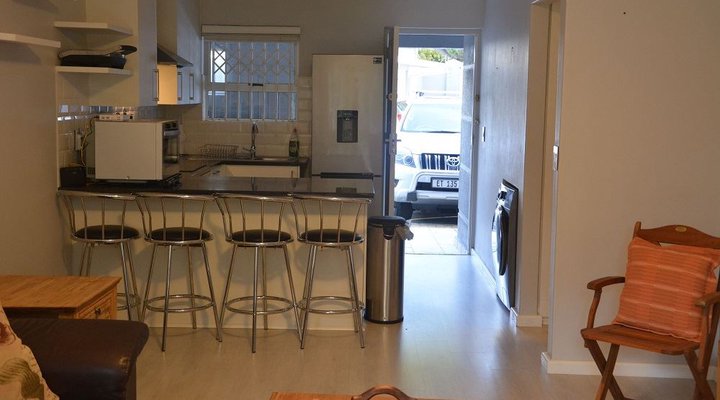 Apartment On Pine