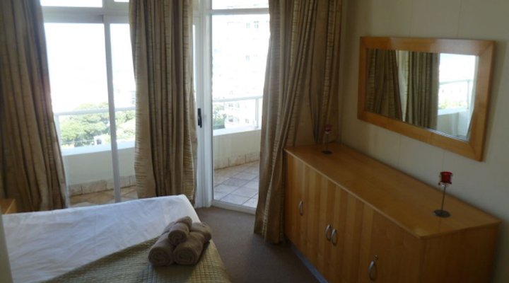 Oyster Quays 504