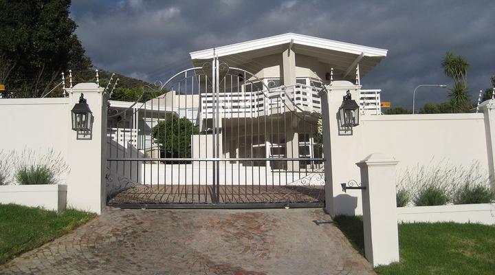 Thyme Winter Warmer Overnight Package