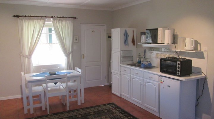 Villa-Roux Garden Cottage