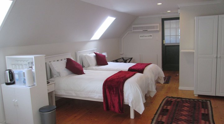 Villa-Roux Garden Cottage