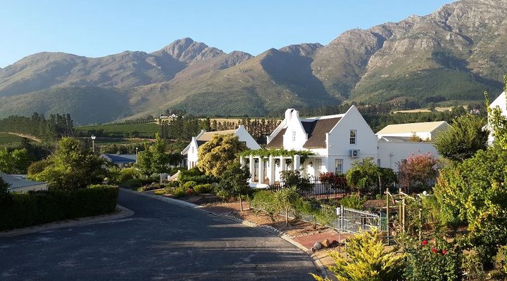 Villa-Roux Garden Cottage