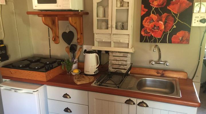 Staandakkie Guest Cottage - Solar Operated