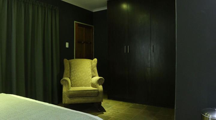 Menlo Park Bachelor Apartments