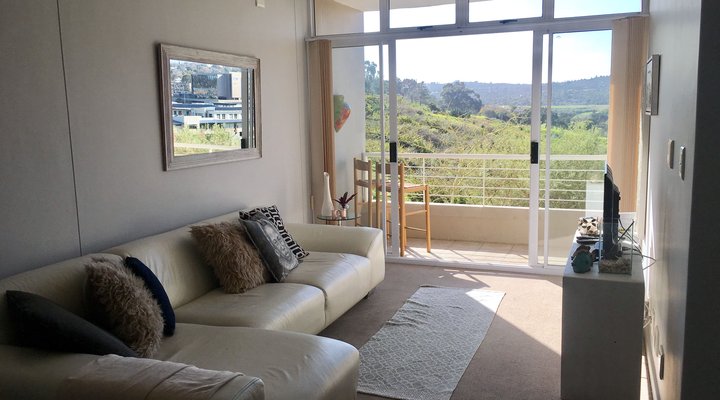 Sunny 2 Bedroom at Tygervalley Waterfront