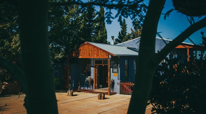 A Hilltop Country Retreat