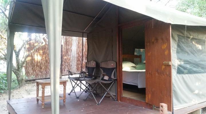 Utshwayelo, Kosi Mouth Lodge and Camp