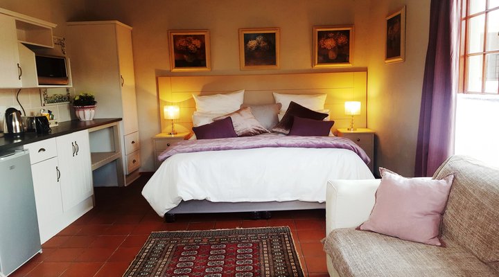 Meerkat Self-Catering