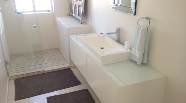 Perfect 10 - The House