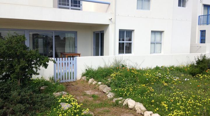 Perfect 10 - Front of House