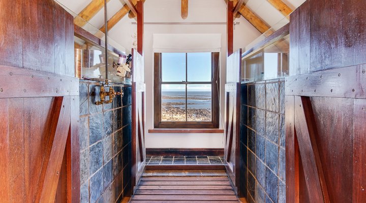 Arum Beach House 