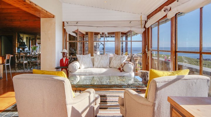 Arum Beach House 