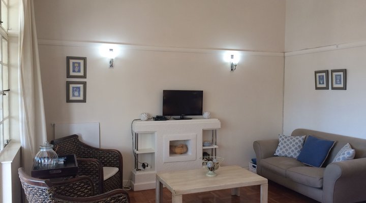 Apartment 14 Herschel Court