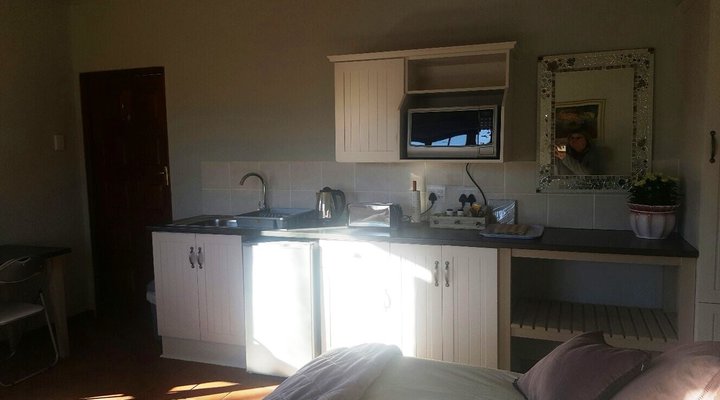 Meerkat Self-Catering