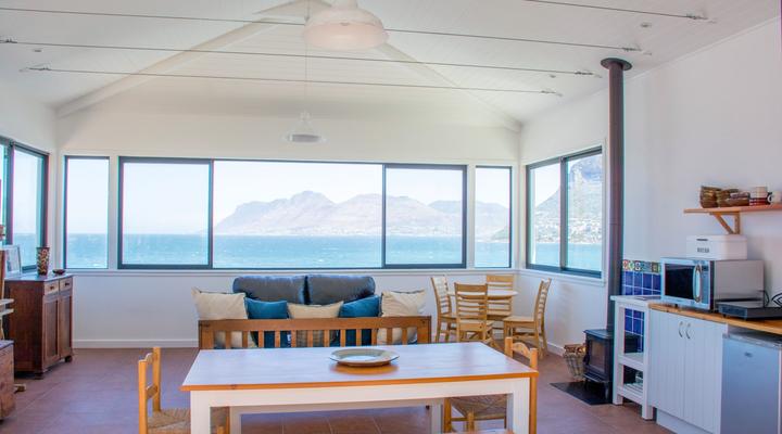 Modern Beach Apartment