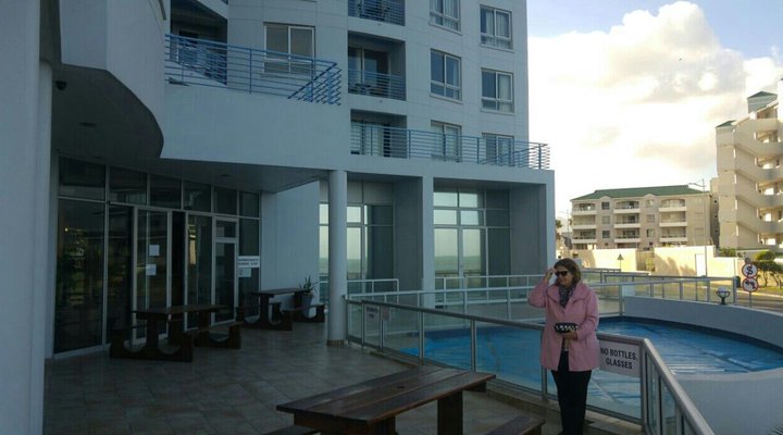 Ocean Breeze 305