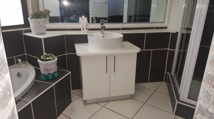 Le Bonheur Guesthouse