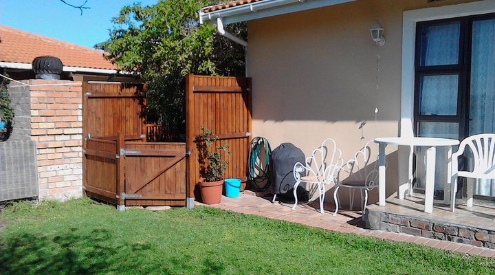 Tritonia Cottage