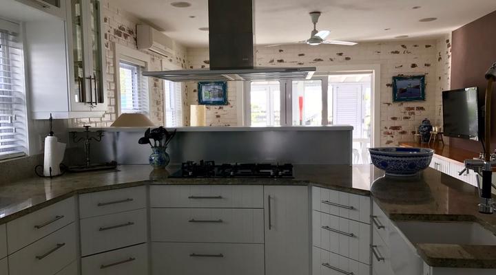 Saffron on Thesen Islands