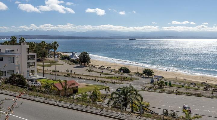 The White House Mossel Bay Self Catering Apartment