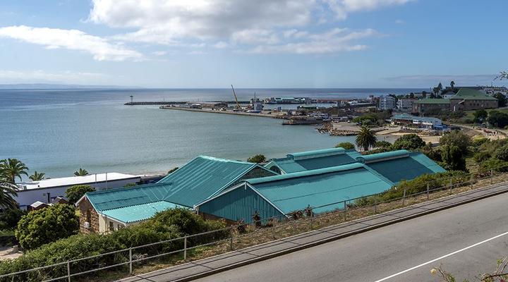 The White House Mossel Bay Self Catering Apartment