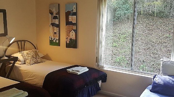 Freesia Avenue Holiday House