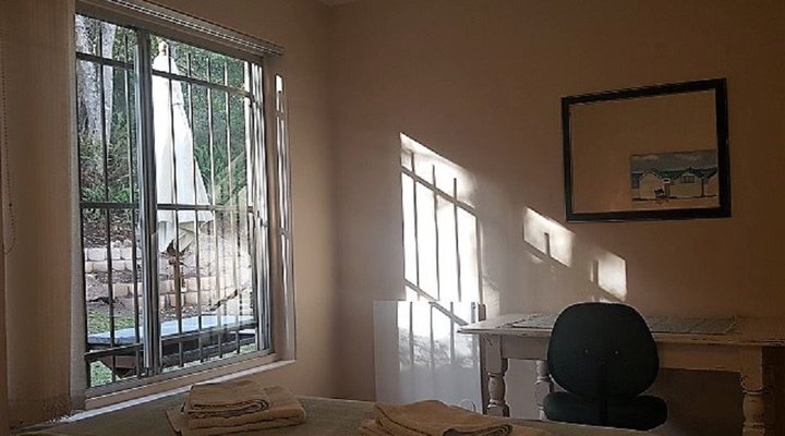 Freesia Avenue Holiday House