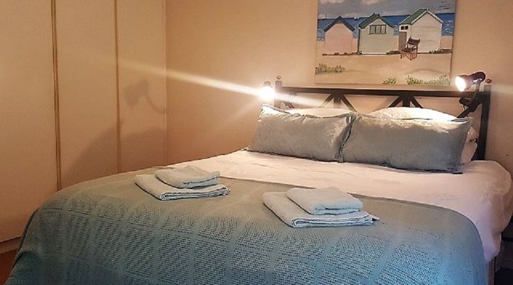 Freesia Avenue Holiday House