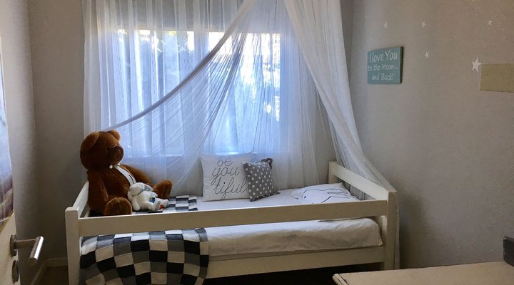 Family Home In Secure Estate