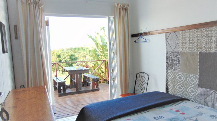 Airport Beach Backpackers