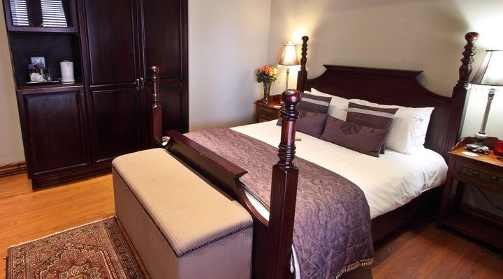 Candlewoods Guest House