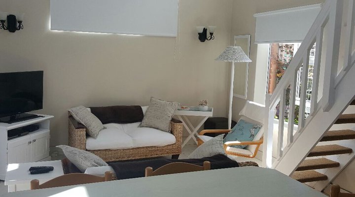 Loftwood Guest Cottage