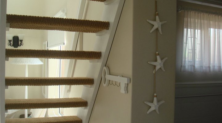 Loftwood Guest Cottage