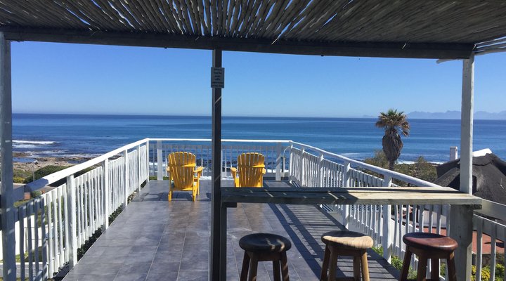 Beach Bungalow with Amazing Ocean Views
