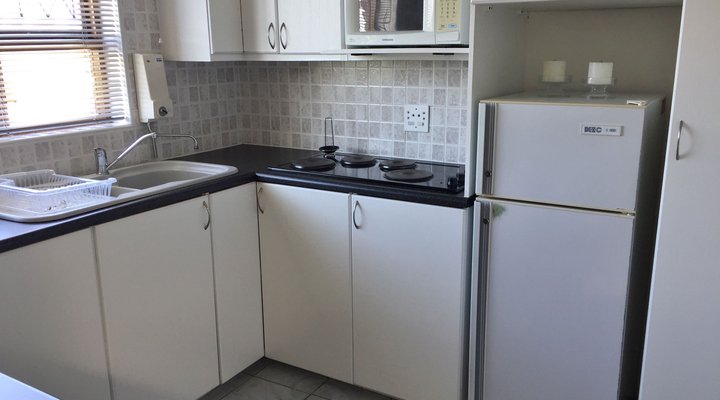 Glenelg Road Guesthouse