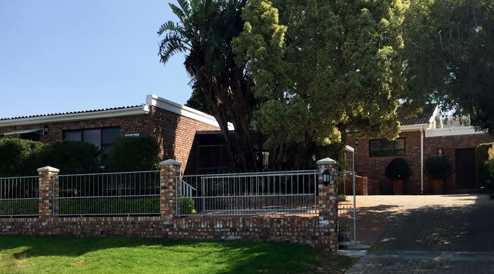 Glenelg Road Guesthouse