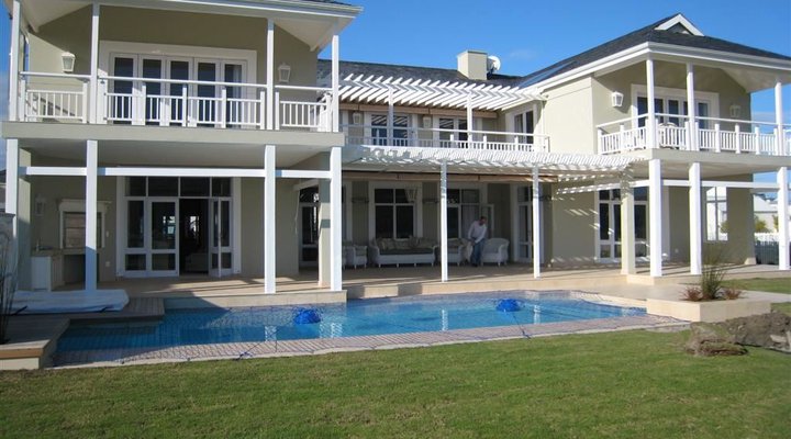 P108 Plantation Manor