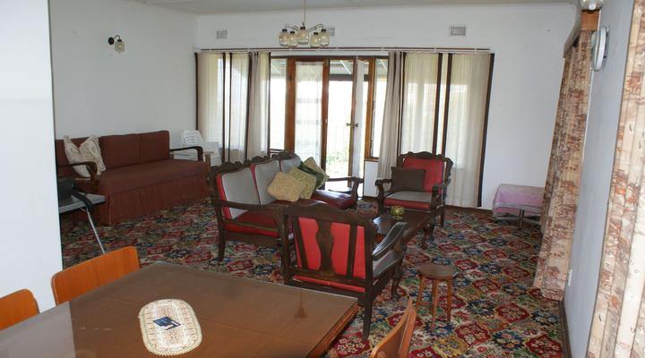 Roots - 10 Egerton Road